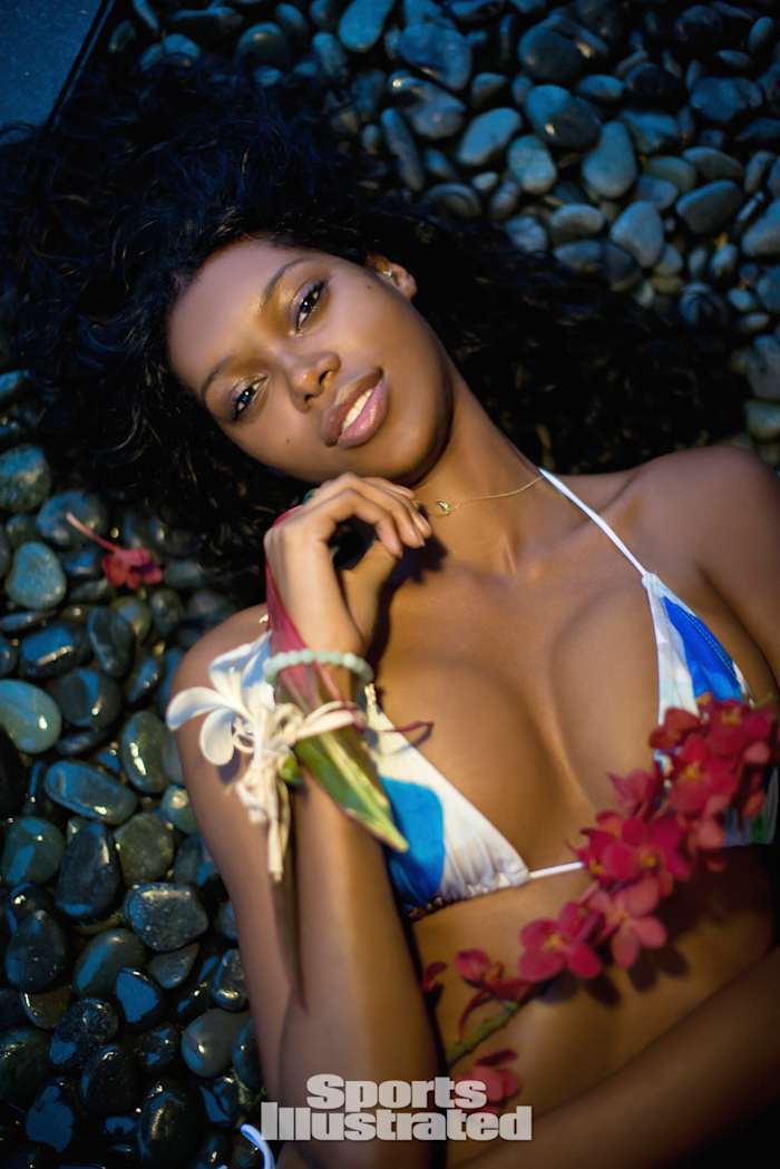 077813082 - 11_jessica-white_06.jpg